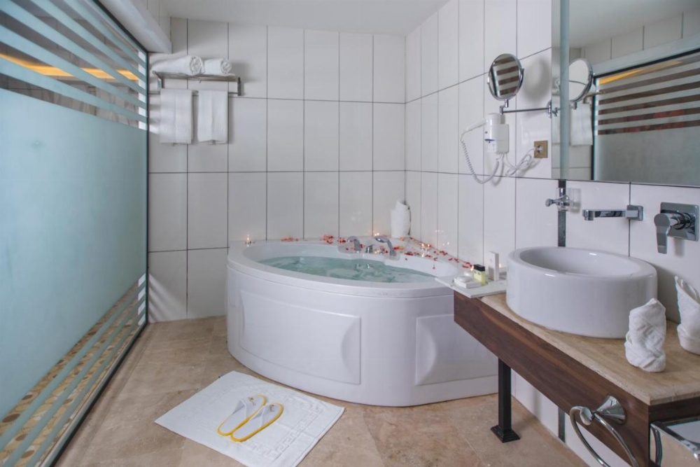 Diamond Hotel Image 23